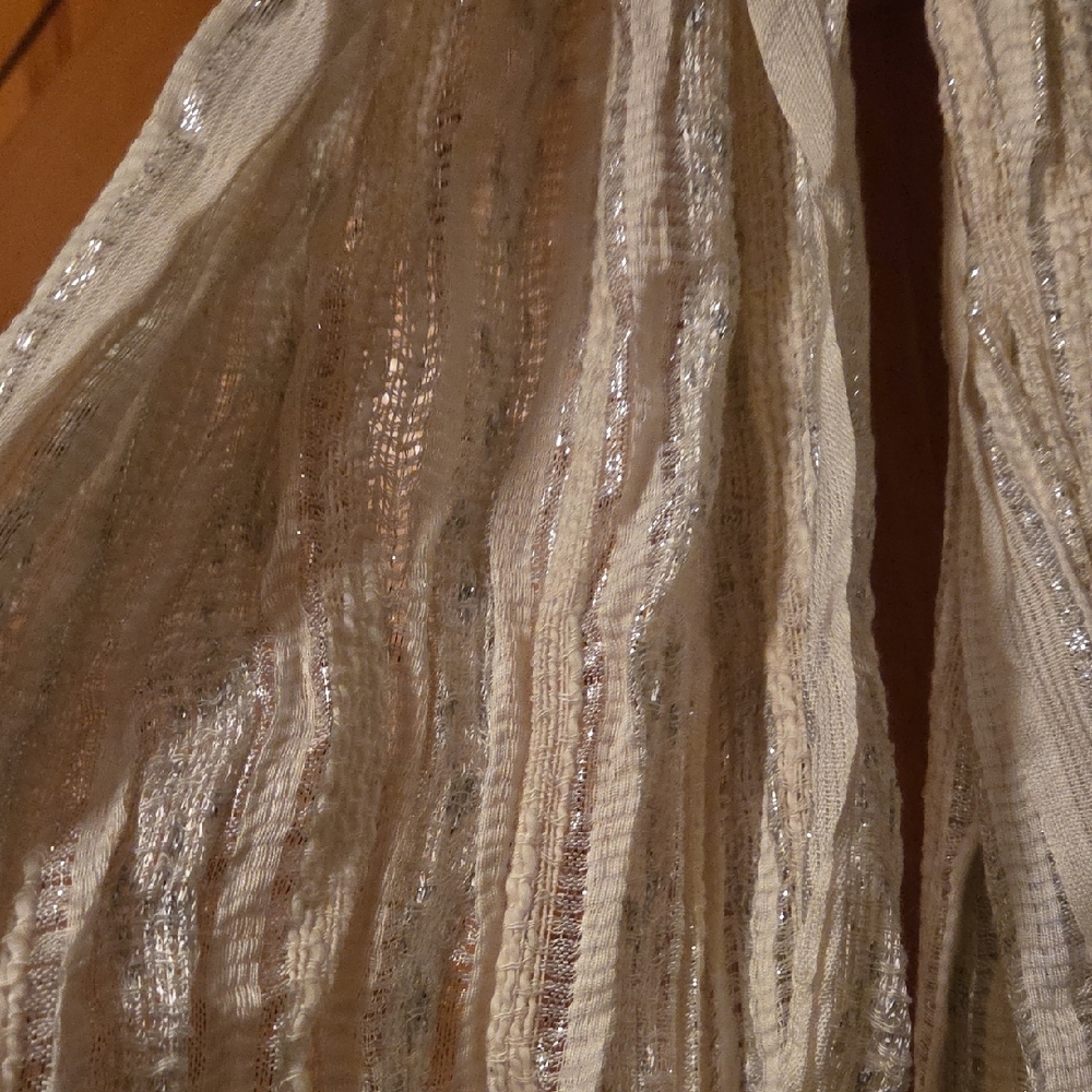 Chic White Infinity Scarf - Picture 5 of 5